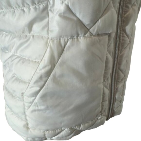 Women's SO White Zipper Sleeveless Vest Quilted Jacket Size Medium - Picture 5 of 8